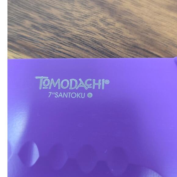 TOMODASHI 7" Santoku Purple with Cover Kitchen Knife - Picture 2 of 5